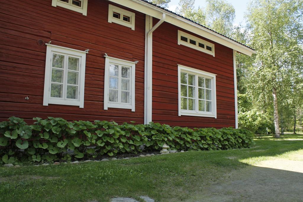 Loma-Vietonen Holiday Village Meltosjärvi Esterno foto