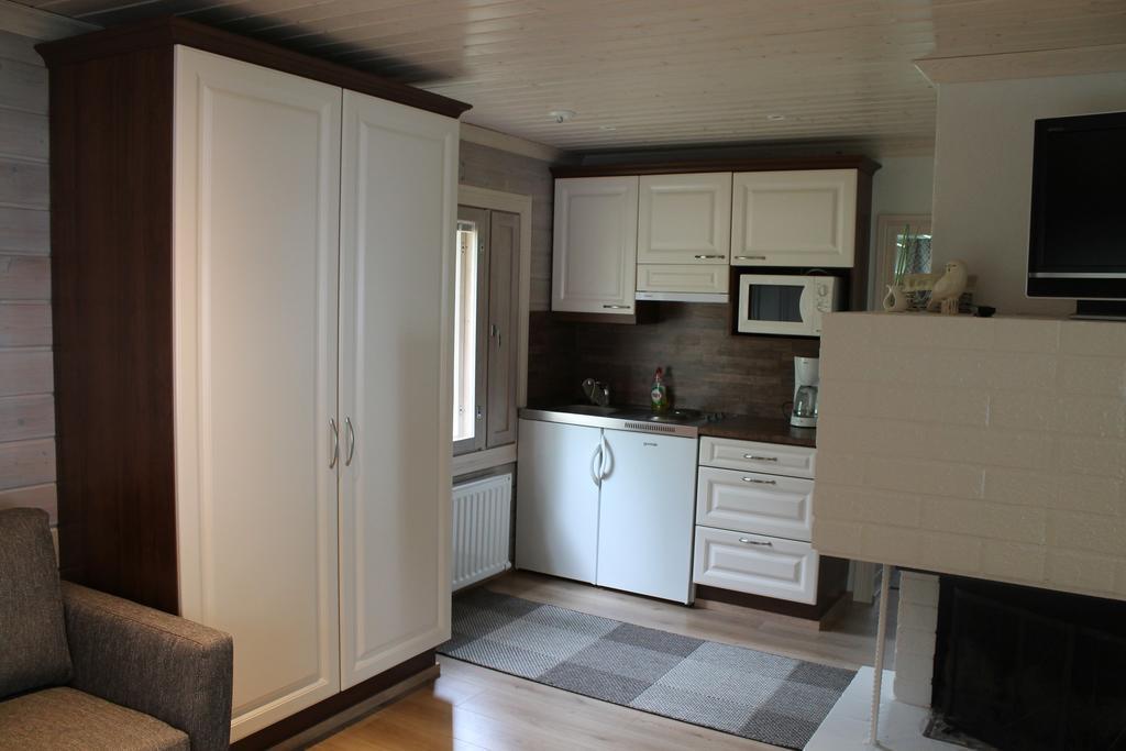 Loma-Vietonen Holiday Village Meltosjärvi Esterno foto